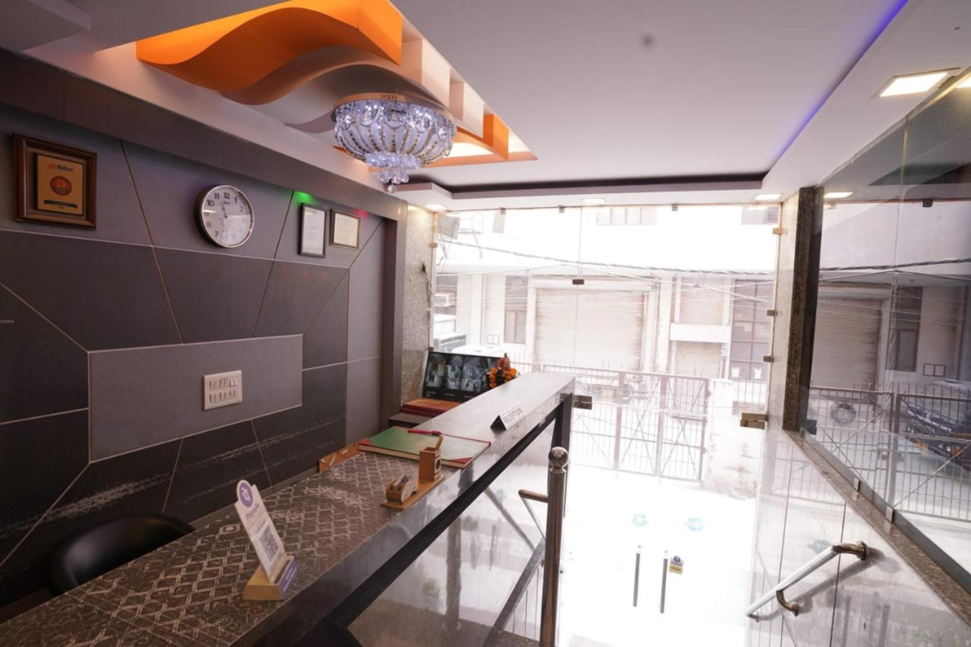 Hotel Tourist Palace Nové Dillí Exteriér fotografie